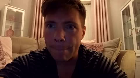 Snapshot of essexlad2022 chatting on 04-06-26, 01:03 essexlad2022 online show from 04-06-26, 01:03