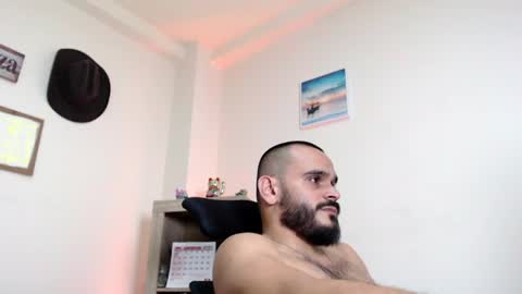 Esteban Fernandez online show from 06-25-26, 03:39