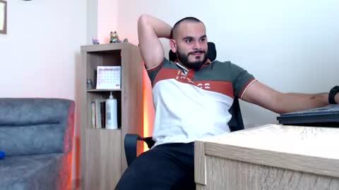 Esteban Fernandez online show from 07-01-26, 04:36