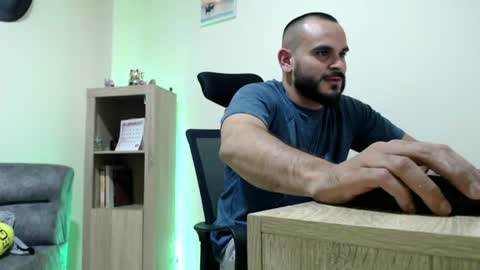 Esteban Fernandez online show from 07-07-26, 04:04