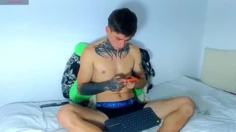 Esteban independent model online show from 06-03-26, 04:12