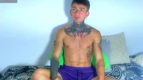Esteban independent model online show from 06-18-26, 11:42