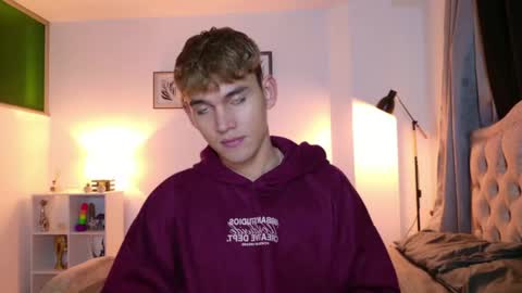 Esteban online show from 02-01-26, 01:37