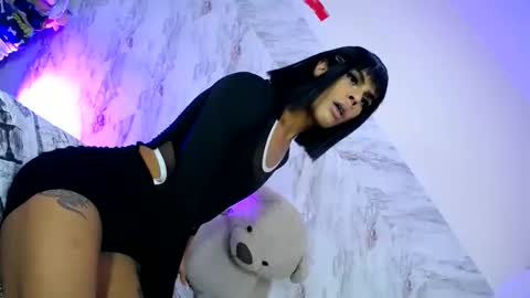 estefani robles online show from 04-24-26, 11:29