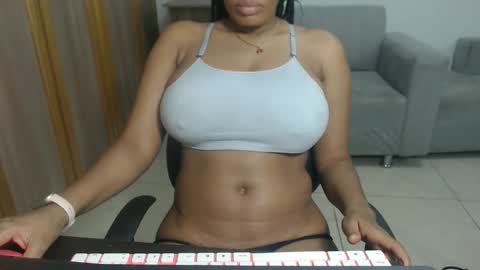 estefania_starlovee online show from 10-23-25, 10:30
