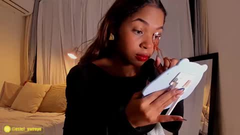 estefy_arroyo1 online show from 10-05-25, 06:23