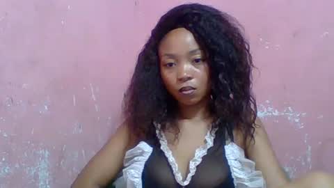 estelah20 online show from 10-30-25, 08:16