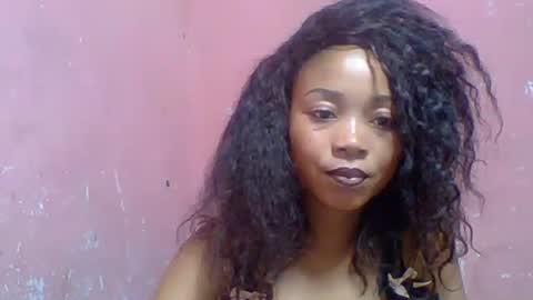 estelah20 online show from 11-08-25, 09:31