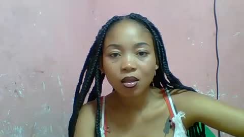 estelah20 online show from 11-16-25, 06:19