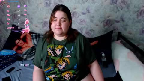 Snapshot of estelle_hicks chatting on 12-06-24, 06:28 estelle_hicks online show from 12-06-24, 06:28