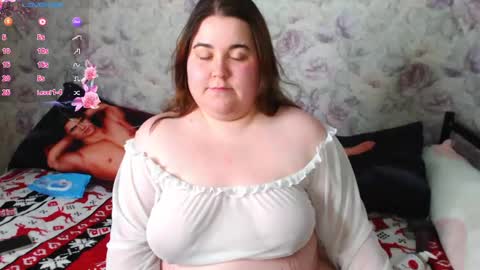 Snapshot of estelle_hicks chatting on 12-20-24, 06:02 estelle_hicks online show from 12-20-24, 06:02