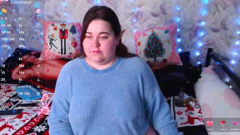 Snapshot of estelle_hicks chatting on 12-23-24, 06:16 estelle_hicks online show from 12-23-24, 06:16