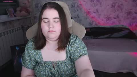Snapshot of estelle_hicks chatting on 06-01-26, 06:53 estelle_hicks online show from 06-01-26, 06:53