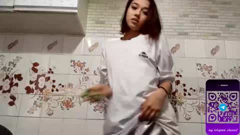 Snapshot of estellekirbo chatting on 02-20-26, 02:06 estellekirbo online show from 02-20-26, 02:06