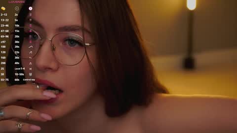 Ester online show from 03-11-26, 04:29