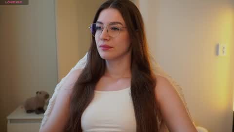 Snapshot of ester_hill chatting on 06-09-26, 04:57 Ester online show from 06-09-26, 04:57