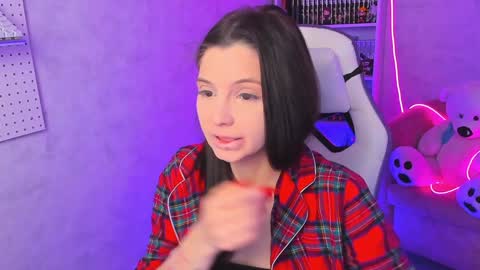 Ester online show from 01-14-25, 03:01