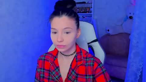 Ester online show from 02-19-25, 02:55