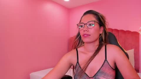 esther_xo online show from 06-26-26, 04:39