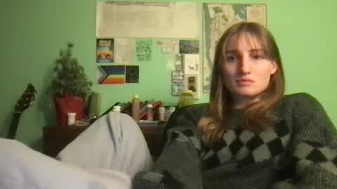 Esther Grey online show from 01-28-25, 02:43