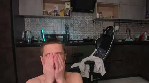 LOUIS online show from 03-21-26, 07:39