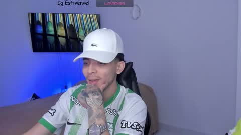 estivenvel online show from 02-04-26, 04:24