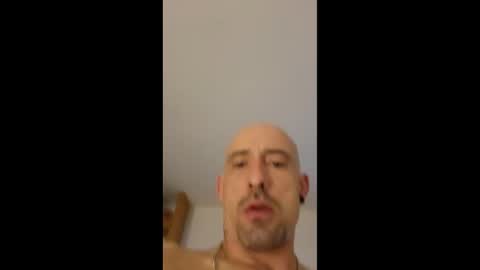 Snapshot of esy1988 chatting on 11-17-25, 03:01 esy1988 online show from 11-17-25, 03:01