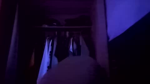 et528007 online show from 10-03-25, 04:53