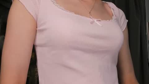 Snapshot of eternity_cuite chatting on 07-18-26, 05:44 Natalie online show from 07-18-26, 05:44