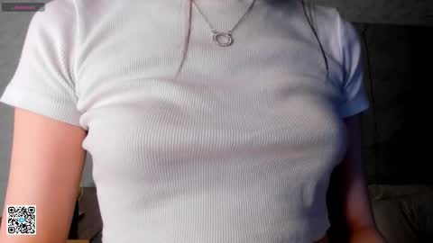 Snapshot of ethalfrost chatting on 03-06-25, 04:49 Dana today my first day online show from 03-06-25, 04:49