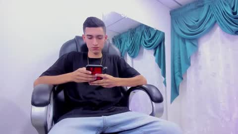 Ethan online show from 01-11-25, 08:32