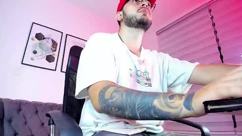 Snapshot of ethan_greacee chatting on 02-14-26, 12:13 ethan_greacee online show from 02-14-26, 12:13