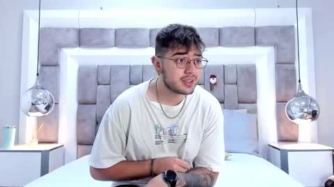 ethan_greys online show from 11-18-25, 03:45