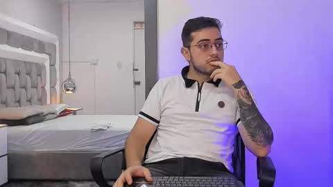 ethan_greys online show from 12-21-25, 01:29