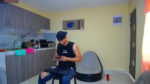 Jose online show from 10-24-25, 05:20