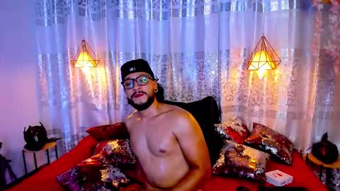 ethan w7 online show from 10-21-25, 12:33