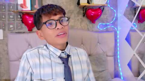 Ethan online show from 03-10-26, 09:53