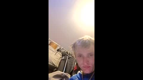 Snapshot of ethanbmx2001 chatting on 04-19-26, 07:51 ethanbmx2001 online show from 04-19-26, 07:51