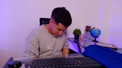 ethanconnor_ online show from 01-14-26, 12:22