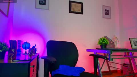 Snapshot of ethanconnor_ chatting on 05-14-26, 12:56 ethanconnor_ online show from 05-14-26, 12:56