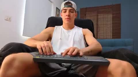 ethangreey1 online show from 07-10-26, 03:58