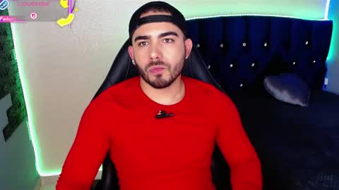 Snapshot of ethanhairy chatting on 02-18-26, 09:44 Ethan online show from 02-18-26, 09:44