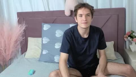 Ethan online show from 10-01-25, 09:10