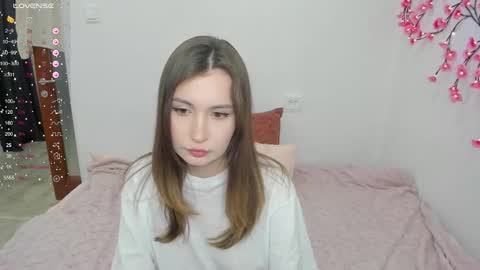 Veronica Tiia Lilith left to right online show from 02-11-26, 12:48