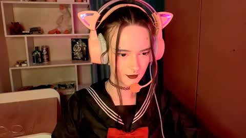 Snapshot of eunabiddlecome chatting on 02-19-26, 11:17 Kate online show from 02-19-26, 11:17