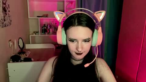 Kate online show from 05-20-26, 05:13