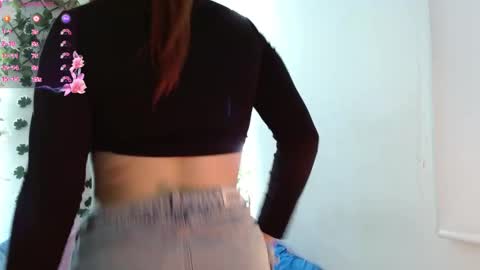 Snapshot of euphoriarush chatting on 02-03-25, 11:36 Euphoria online show from 02-03-25, 11:36