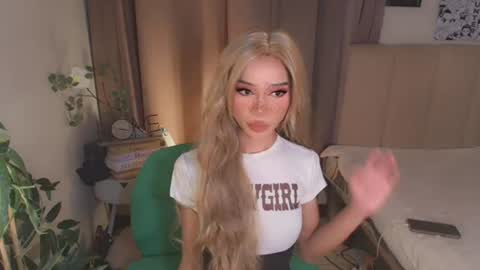 euphoric_goddess online show from 06-20-26, 08:00