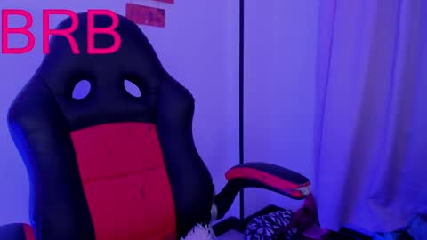 Snapshot of eva1green1 chatting on 02-06-25, 02:33 eva1green1 online show from 02-06-25, 02:33