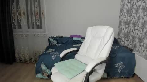 Snapshot of eva_7777 chatting on 11-09-25, 12:36 Eva online show from 11-09-25, 12:36